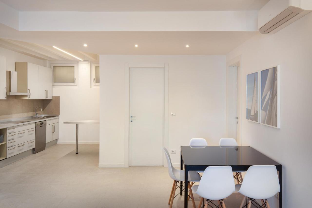Apartment Azzurro Torri del Benaco Kültér fotó